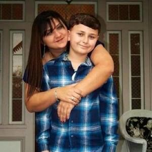 Meet your Posher, Wendy